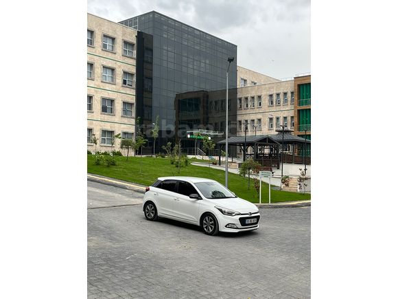 Sahibinden Hyundai i20 1.2 MPI Style 2015 Model 