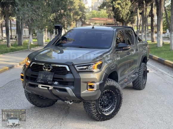 CEVDET KEKLIK'TEN HATASIZ BOYASIZ TOYOTA HİLUX TAM DOLU