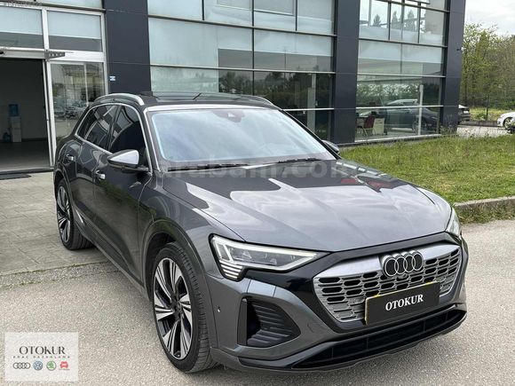 2023 AUDİ Q8 E-TRON 55 QUATTRO S-LİNE BAYİİ %20 KDV 22 JANT HTSZ