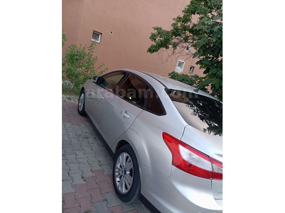 Sahibinden Ford Focus 1.6 Ti-VCT Style 2013 Model