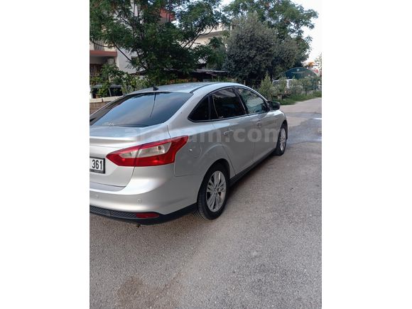 Sahibinden Ford Focus 1.6 Ti-VCT Style 2013 Model