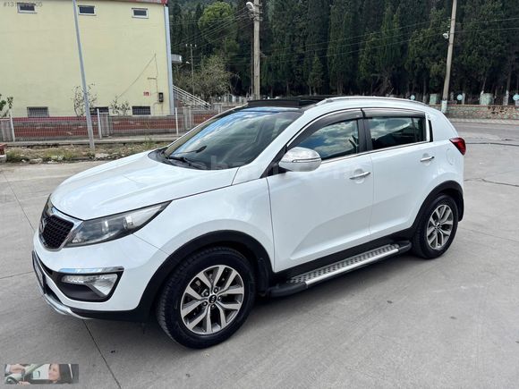 ORJİNAL DEĞİŞENSİZ HATASIZ BOYASIZ LPG'Lİ KİA Sportege sunroof