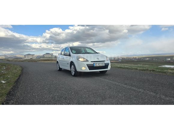 Sahibinden Renault Clio 1.2 Night & Day 2012 Model
