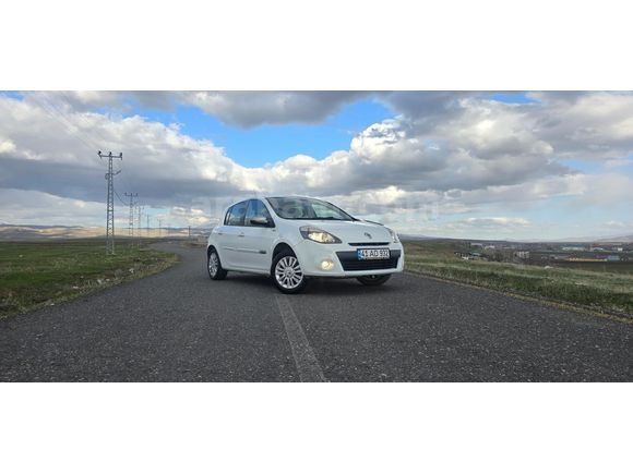 Sahibinden Renault Clio 1.2 Night & Day 2012 Model