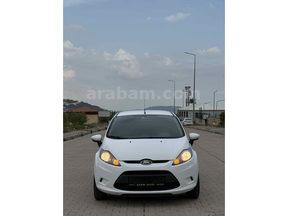 SAHİBİNDEN SATILIK HATASIZ 2012 ÇIKKŞLI FORD FIESTA