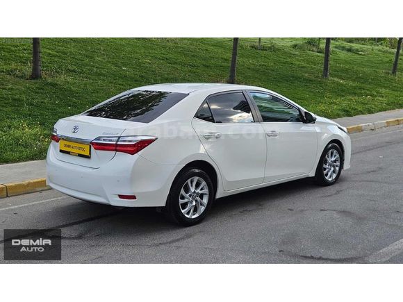 2016 Corolla 1.4 D-4D Advance Otomatik 200.000 KM