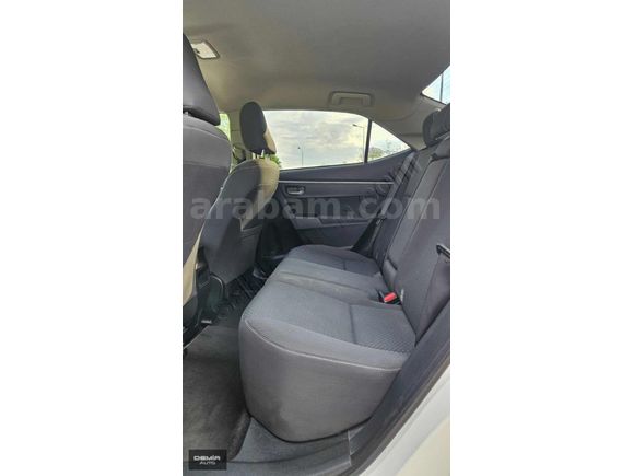 2016 Corolla 1.4 D-4D Advance Otomatik 200.000 KM