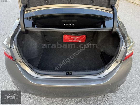 HATASIZ*BOYASIZ*102.000 KM* MAKYAJLI ADVANCE COROLLA
