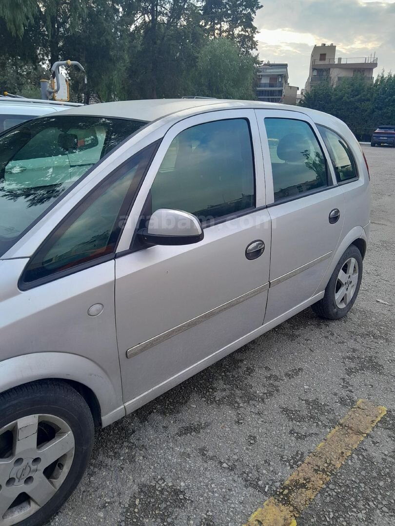Sahibinden Opel Meriva 1.3 DTI Enjoy 2005 Model İzmir 234.000 km Gri 2