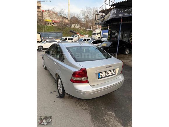 BAYRAMTEPE OTOMOTİV DEN 2005 VOLVO S40 1.6 D 260 KM