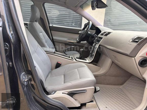 NOBLEDEN DEĞİŞENSİZ S40