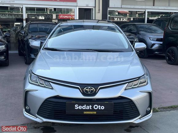 2022 COROLLA 1.5 FLAME X-PACK SUNROOF 96.000KM'DE %20KDV