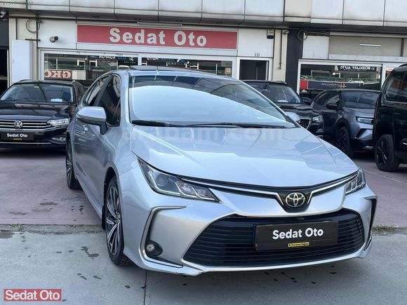 2022 COROLLA 1.5 FLAME X-PACK SUNROOF 96.000KM'DE %20KDV