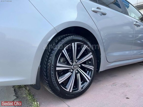 2022 COROLLA 1.5 FLAME X-PACK SUNROOF 96.000KM'DE %20KDV