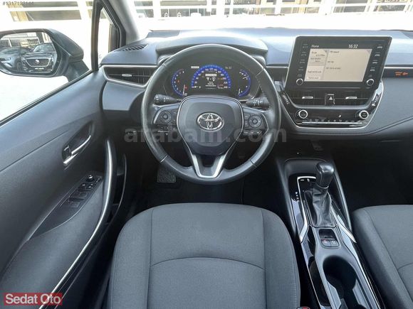 2022 COROLLA 1.5 FLAME X-PACK SUNROOF 96.000KM'DE %20KDV