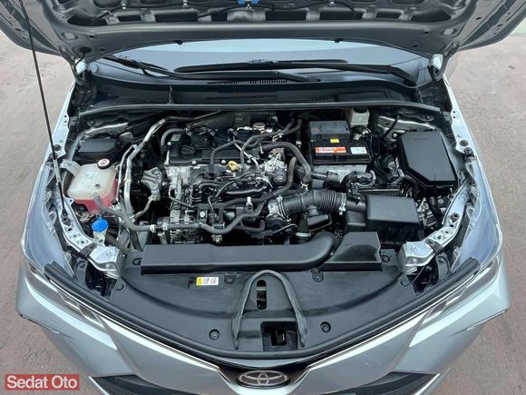 2022 COROLLA 1.5 FLAME X-PACK SUNROOF 96.000KM'DE %20KDV