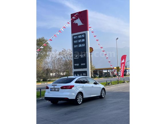 Sahibinden Ford Focus 1.6 TDCi Titanium 2015 Model