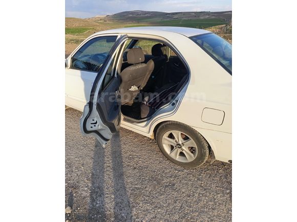 Sahibinden Hyundai Accent 1.6 Admire 2004 Model
