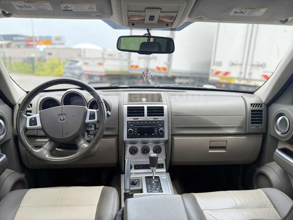 ÖZÇABA'DAN 2008 MODEL DODGE NİTRO 2.8 CRD 4X4 SXT OTOMATİK
