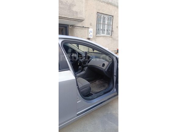 Sahibinden Chevrolet Cruze 1.6 LS 2010 Model Van