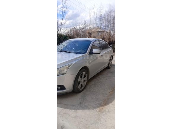 Sahibinden Chevrolet Cruze 1.6 LS 2010 Model Van