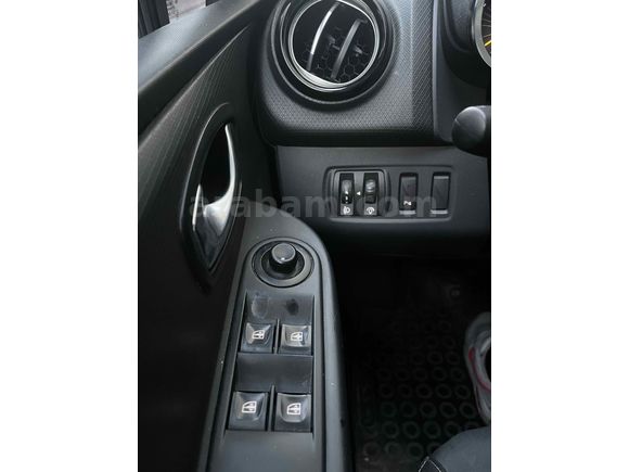 Sahibinden Renault Clio 1.2 Icon 2015 Model 
