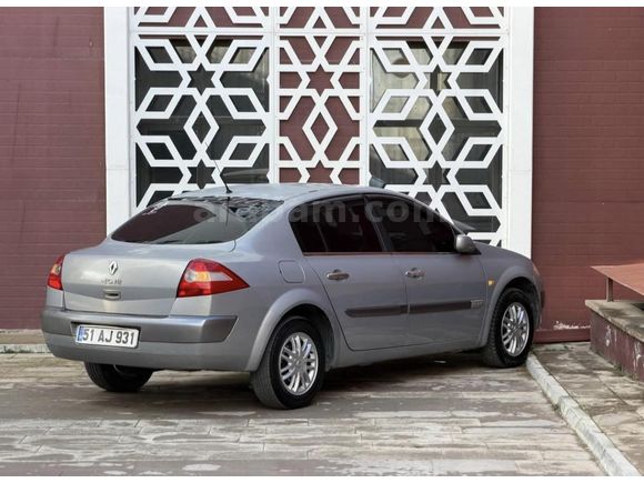 Sahibinden Renault Megane 1.6 Authentique 2005 Model