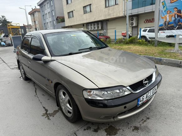 Sahibinden Opel Vectra 2.0 CD 1996 Model