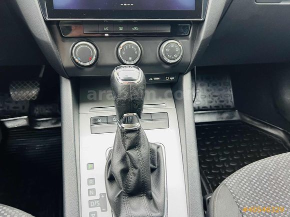 OTOMATİK OCTAVİA
