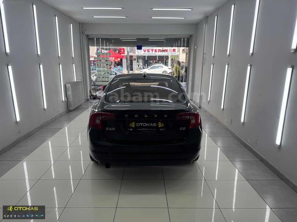 2015 MODEL Volvo S60 1.6 D D2 Premium Powershift - 115 HP
