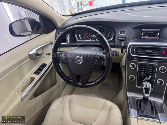 2015 MODEL Volvo S60 1.6 D D2 Premium Powershift - 115 HP