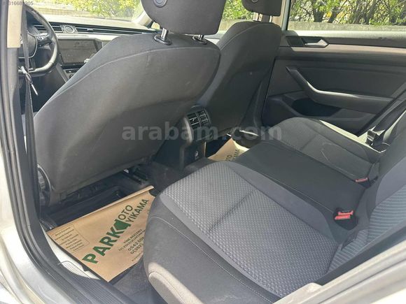 // ÜNLÜ // 2015 MODEL PASSAT 1.6 TDI MANUEL BAKIMLI