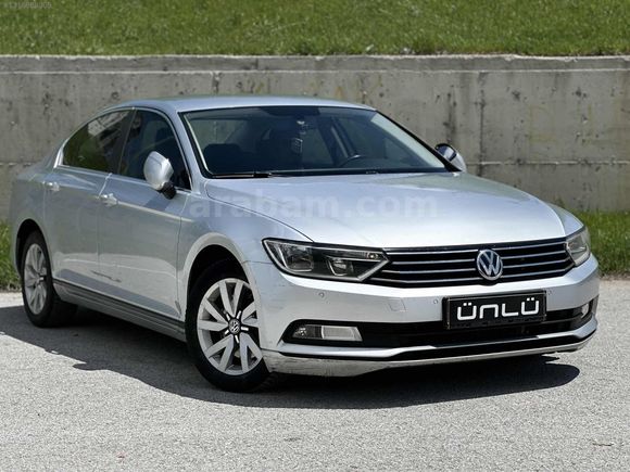 // ÜNLÜ // 2015 MODEL PASSAT 1.6 TDI MANUEL BAKIMLI