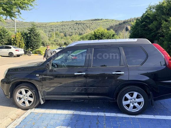 REALMOTORS'DAN 2011 X-TRAİL LE DEĞİŞENSİZ