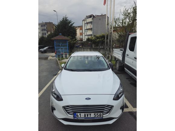 Sahibinden Ford Focus 1.5 TDCi Titanium 2020 Model  110.000 km Beyaz