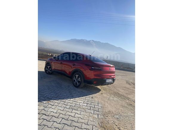 Sahibinden Citroen C4 X 1.2 PureTech Feel Bold 2023 Model 