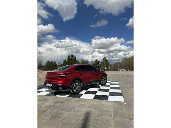 Sahibinden Citroen C4 X 1.2 PureTech Feel Bold 2023 Model 
