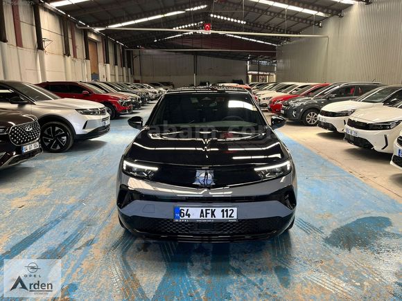 Galeriden Opel Mokka-e Ultimate GS 2026 Model Uşak 100 km Gri