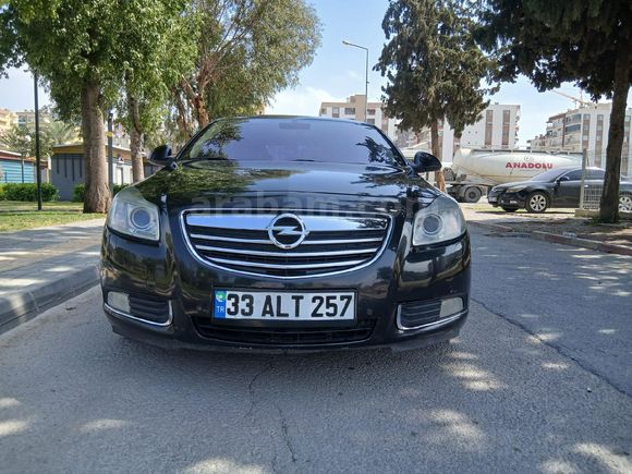 Sahibinden Opel Insignia 1.6 T Cosmo 2010 Model  23700 km Siyah