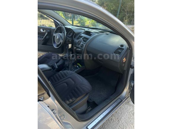 Sahibinden Renault Megane 1.5 dCi Dynamique 2005 Model 