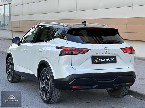 BOYASIZ 27 BİN KM'DE QASHQAİ 1.3 DIG-T HEAD-UP ISITMA CAM TAVAN