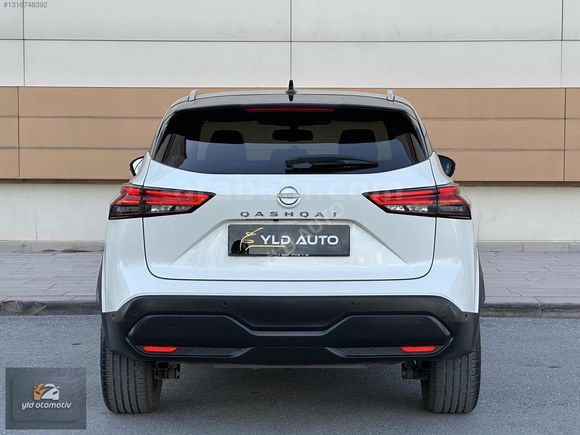 BOYASIZ 27 BİN KM'DE QASHQAİ 1.3 DIG-T HEAD-UP ISITMA CAM TAVAN