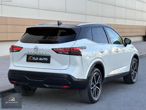BOYASIZ 27 BİN KM'DE QASHQAİ 1.3 DIG-T HEAD-UP ISITMA CAM TAVAN