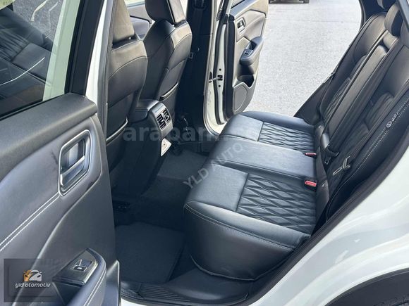 BOYASIZ 27 BİN KM'DE QASHQAİ 1.3 DIG-T HEAD-UP ISITMA CAM TAVAN