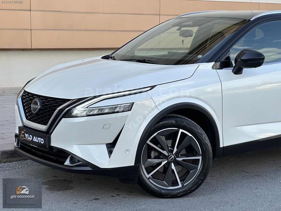BOYASIZ 27 BİN KM'DE QASHQAİ 1.3 DIG-T HEAD-UP ISITMA CAM TAVAN