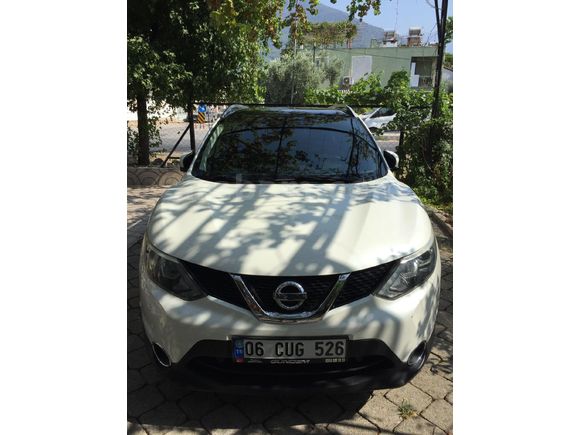 Sahibinden Nissan Qashqai 1.6 dCi Platinum Premium Pack 2015 Model