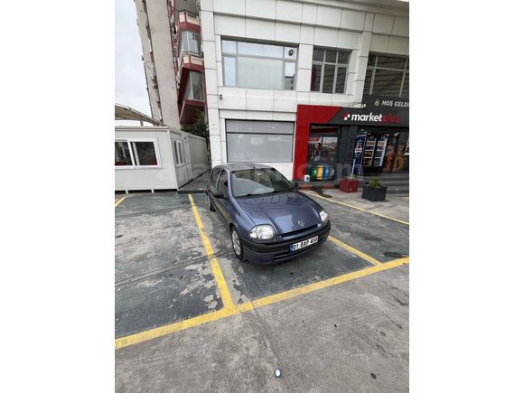 Sahibinden Renault Clio 1.6 RTE 2000 Model  280.000 km Mavi (metalik)