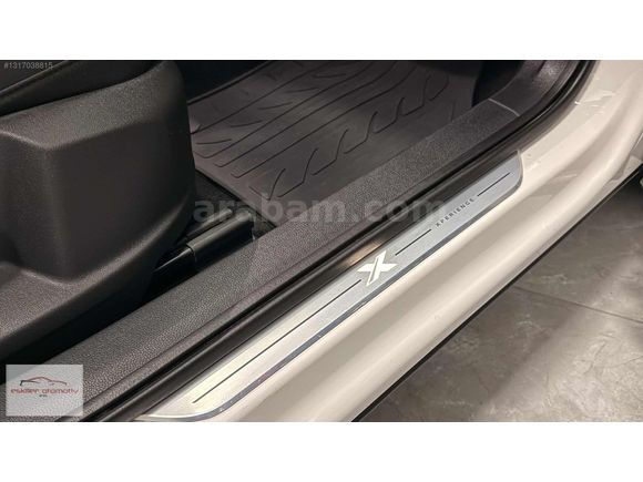 Eskiller'dn 1.5 Tsı 2024 Model 62.000 Km Cam Tvn Xperience Ateca