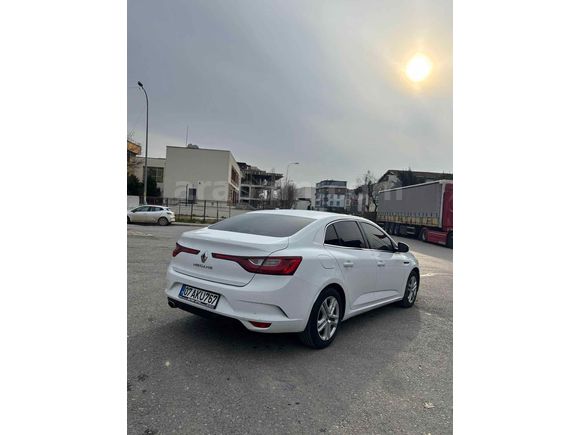 Sahibinden Renault Megane 1.3 TCe Joy 2020 Model 