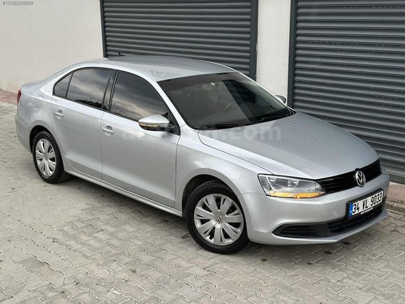 İKİNCİ SAHİBİNDEN TERTEMİZ DÜŞÜK KM TAM OTOMATİK 3 PARÇA BOYALI